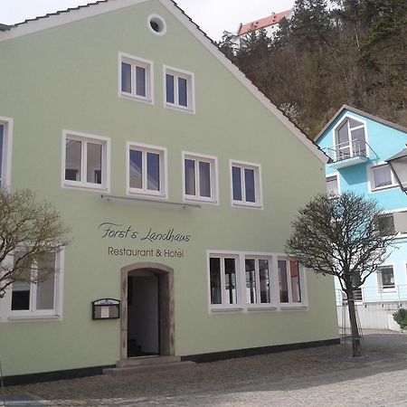 Forst'S Landhaus Hotel Riedenburg Room photo