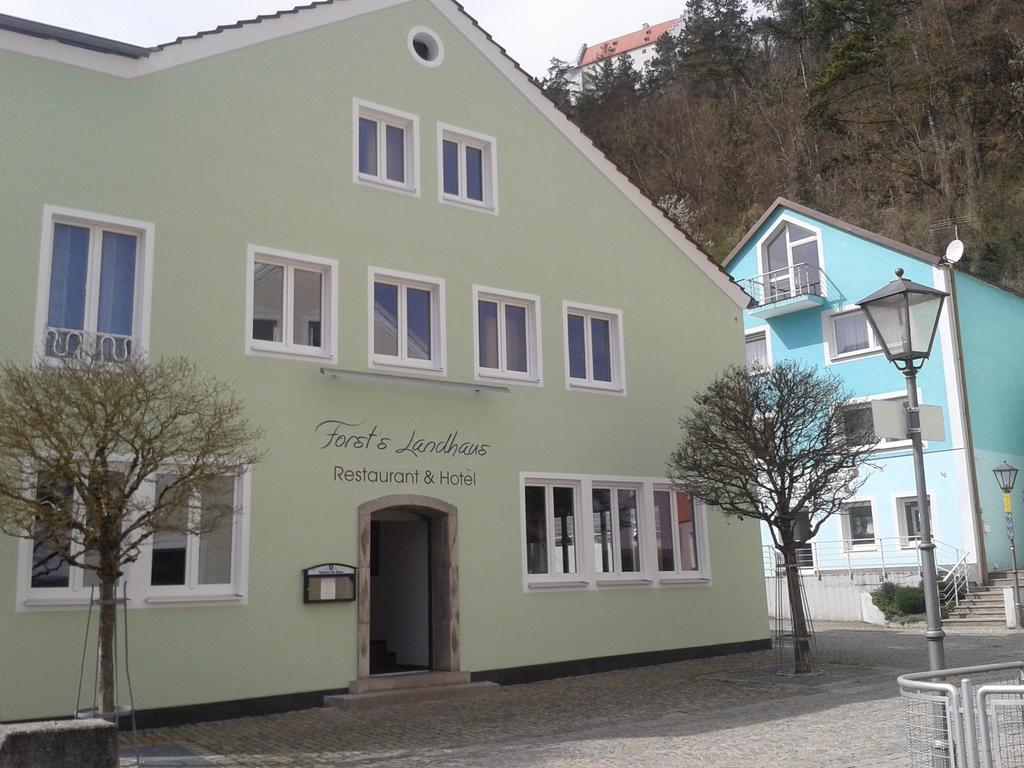 Forst'S Landhaus Hotel Riedenburg Room photo